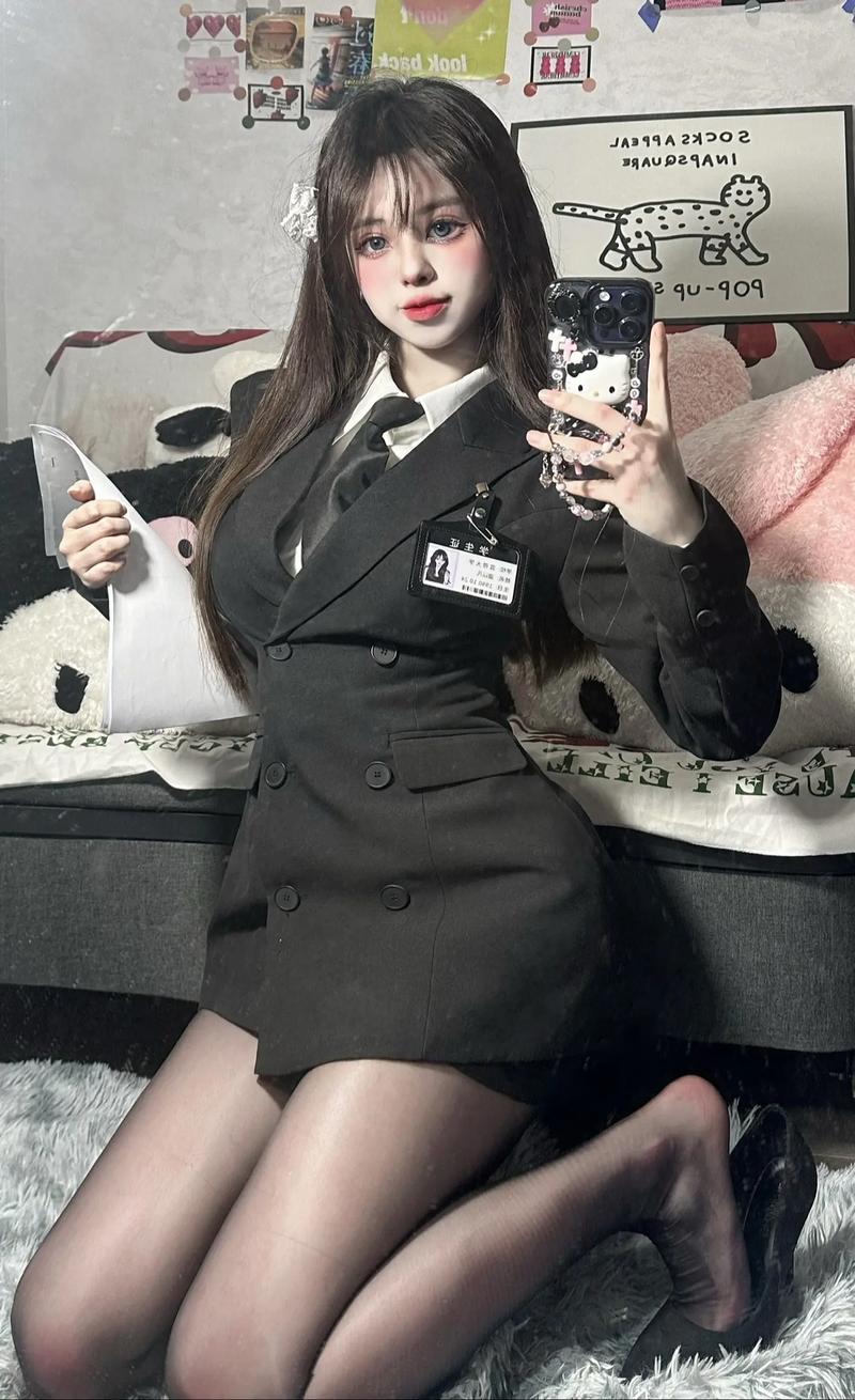 反差美女最新版本是真是假？3招教你识别正版下载源