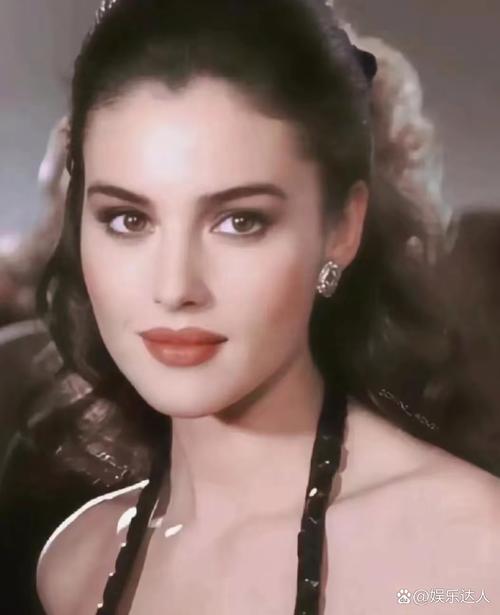 求时尚女王莫妮卡第一季下载地址？高清汉化资源这样拿